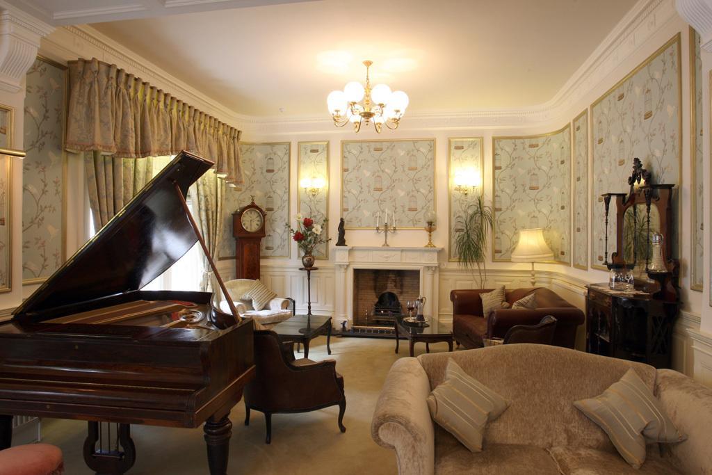 Mansion House Hotel Elgin Exteriör bild